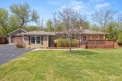 6N542 Wyoming Avenue, Saint Charles, IL 60174 - Photo 1