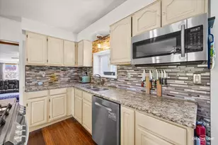6N542 Wyoming Ave, Saint Charles, IL 60174 - Photo 13