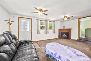 6N542 Wyoming Ave, Saint Charles, IL 60174 - Photo 15