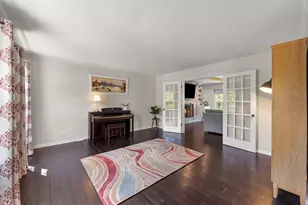 2689 Fox River Ln, Naperville, IL 60565 - Photo 5