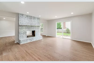 210 Westmoreland Lane, Naperville, IL 60540 - Photo 9