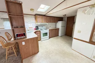 69 Meadowlark Ln, Beecher, IL 60401 - Photo 3