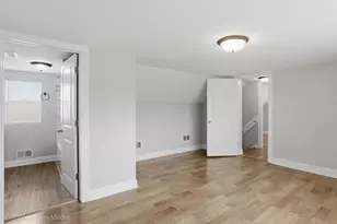 11326 S Parnell Ave, Chicago, IL 60628 - Photo 23
