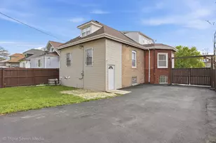 11326 S Parnell Ave, Chicago, IL 60628 - Photo 35
