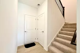 331 Red Oak Cir, Volo, IL 60020 - Photo 29