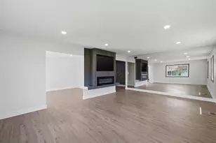 20 Emerson Dr, Schaumburg, IL 60194 - Photo 13