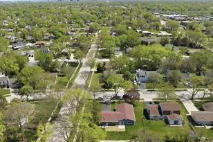 20 Emerson Dr, Schaumburg, IL 60194 - Photo 29