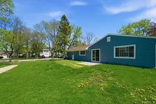 20 Emerson Dr, Schaumburg, IL 60194 - Photo 25