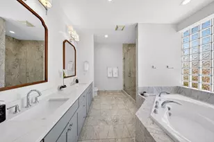 850 W Erie St, Chicago, IL 60642 - Photo 17
