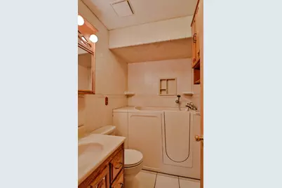 7N240 West End Road, Roselle, IL 60172 - Photo 21