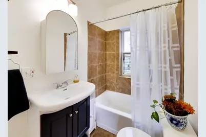 1614 W Thome Avenue, Chicago, IL 60660 - Photo 11