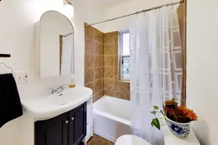 1614 W Thome Ave, Chicago, IL 60660 - Photo 11