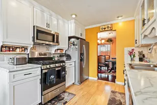 230 Hickory St, Park Forest, IL 60466 - Photo 5