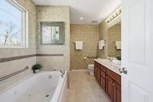 243 Garden Dr, Elgin, IL 60124 - Photo 27
