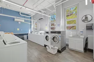 1255 N Sandburg Terrace, Chicago, IL 60610 - Photo 27