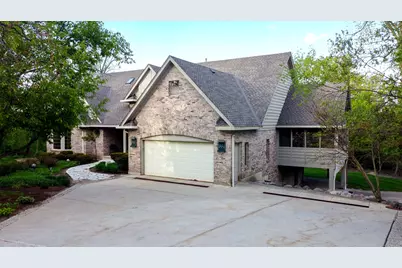 6414 Vermont Trail, Crystal Lake, IL 60012 - Photo 3