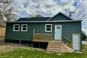 527 12th St, Peru, IL 61354 - Photo 13