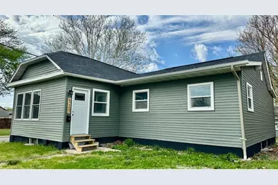 527 12th Street, Peru, IL 61354 - Photo 1