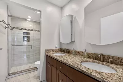 4340 Rock Cove Drive, Hoffman Estates, IL 60192 - Photo 15