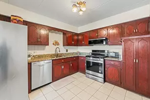 10538 Central Ave, Chicago Ridge, IL 60415 - Photo 5
