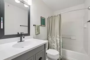151 Lucerne Ct, Wheeling, IL 60090 - Photo 11