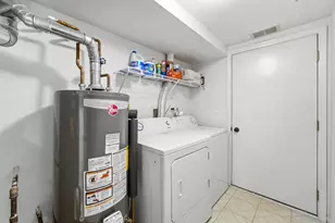 1650 Grove Ave, Schaumburg, IL 60193 - Photo 17