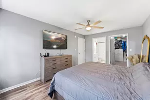 1650 Grove Ave, Schaumburg, IL 60193 - Photo 13