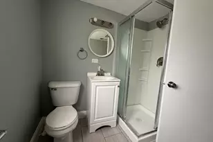18864 Greenbay Ave, Lansing, IL 60438 - Photo 9
