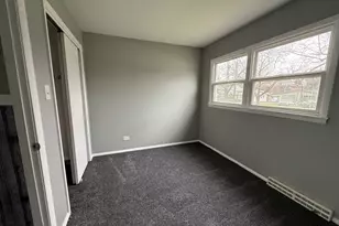 18864 Greenbay Ave, Lansing, IL 60438 - Photo 5