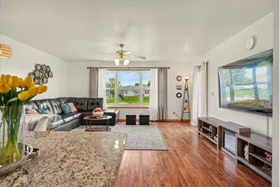708 Erin Drive, Champaign, IL 61822 - Photo 5