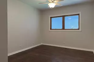 1920 E Peachtree Ln, Arlington Heights, IL 60004 - Photo 9