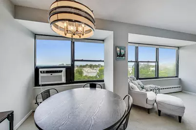 3410 N Lake Shore Drive #6E, Chicago, IL 60657 - Photo 5