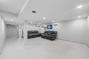 14223 S Wallace Ave, Riverdale, IL 60827 - Photo 17