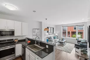 2840 N Lincoln Ave, Chicago, IL 60657 - Photo 3