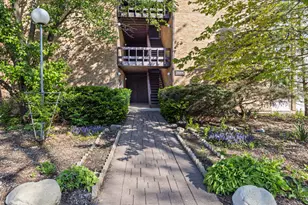 5544 E Lake Dr, Lisle, IL 60532 - Photo 1
