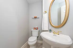 32958 N Stone Manor Dr, Grayslake, IL 60030 - Photo 13