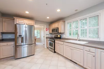 32958 N Stone Manor Drive, Grayslake, IL 60030 - Photo 11