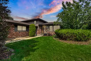 15601 Ridgeland Ave, Oak Forest, IL 60452 - Photo 1