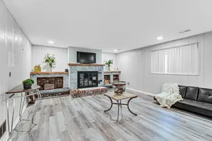 15601 Ridgeland Ave, Oak Forest, IL 60452 - Photo 9