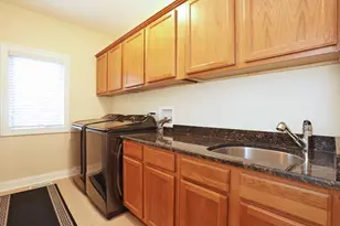 310 Jennifer Ln, Roselle, IL 60172 - Photo 21