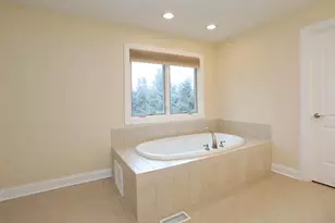 310 Jennifer Ln, Roselle, IL 60172 - Photo 27
