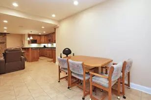 310 Jennifer Ln, Roselle, IL 60172 - Photo 41