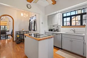 1125 Cedar Ave, Elgin, IL 60120 - Photo 5