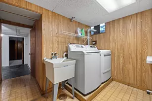 1125 Cedar Ave, Elgin, IL 60120 - Photo 39