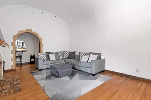 1125 Cedar Ave, Elgin, IL 60120 - Photo 15