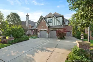 32 Baker Ln, Naperville, IL 60565 - Photo 5