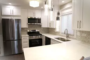 9042 S Emerald Ave, Chicago, IL 60620 - Photo 3