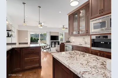 333 Kenmore Avenue, Elmhurst, IL 60126 - Photo 9