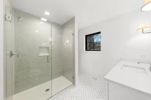 660 N Eagle St, Naperville, IL 60563 - Photo 41
