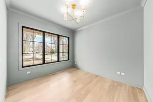 660 N Eagle St, Naperville, IL 60563 - Photo 5